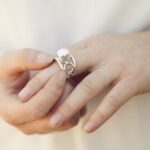 pearl ring - size 8.25 - Argentium silver boulder band - 8.5 carat - Image 3