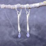 iolite earrings - twist bar - Argentium silver - Image 3