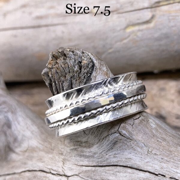 spinner ring - etched texture - size 7.5 - Argentium silver - Image 3