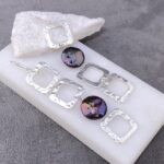 pearl (purple) earrings - hollow squares - Argentium silver - Image 3