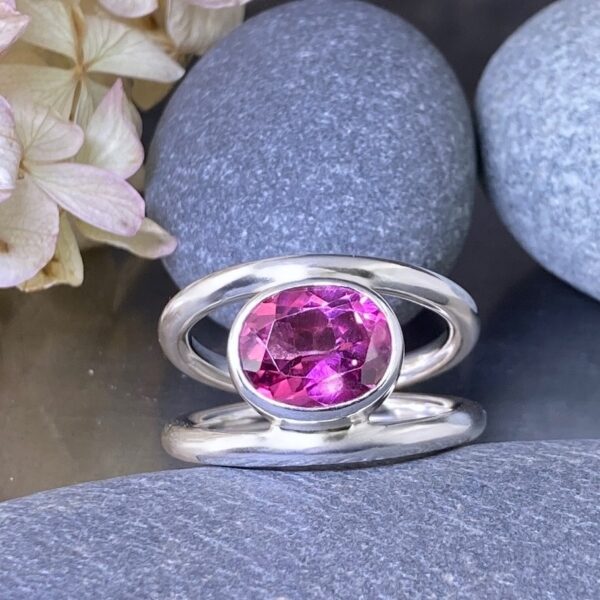 pink topaz ring - size 9 - round double-band - 4.5 carat - Image 2