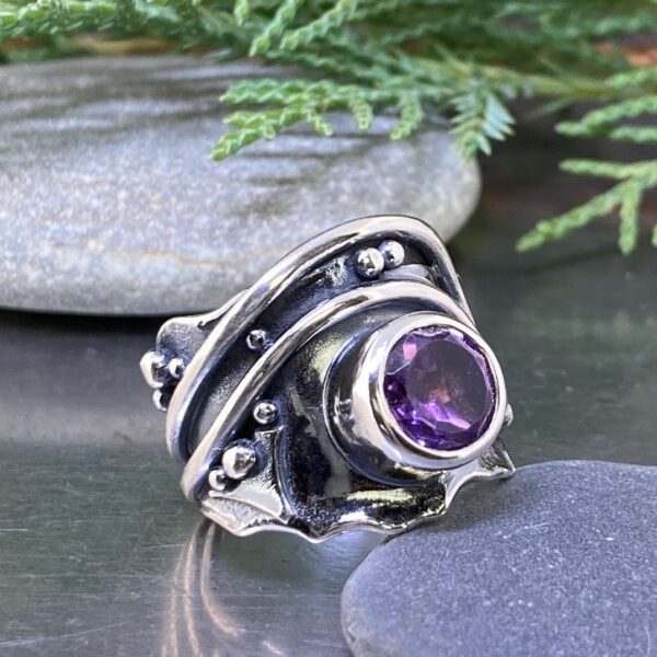 amethyst ring - size 6.5 - Argentium waves - 2 carat - Image 4