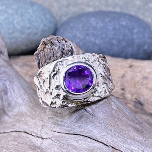 amethyst ring – size 7.75 – Argentium silver – 2.2 carat - Image 3