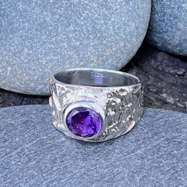 amethyst ring – size 7.75 – Argentium silver – 2.2 carat - Image 4