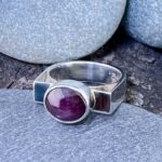 ruby diopside ring – size 9.25 – Argentium silver circle & square - Image 4